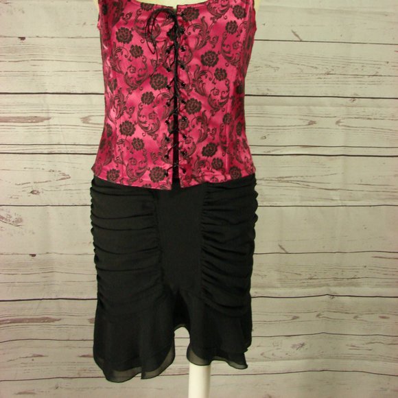 Black Ruched Ruffle Edged Skirt Sz 8 - Picture 15 of 15